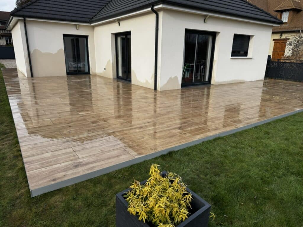 Mvt-reno - Terrasse sur plots à Bourg-Achard : conseils et budget - Featured Image 1